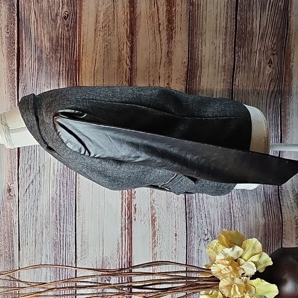 NEW BLACK WOOL TWEED AND LEATHER LONG SLEEVE MOTO JACKET - Picture 6 of 16